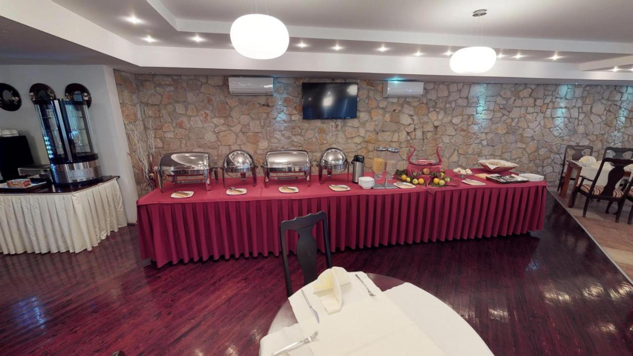 Belveder 3* Pag Town